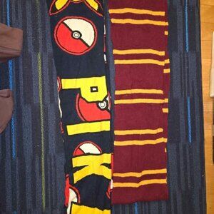 Scarf Lot Willing to split